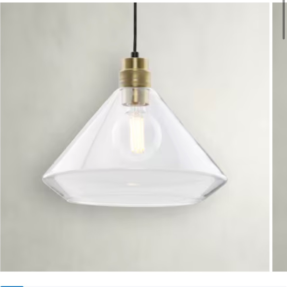 New In Box Avec Progress Light Fixture - Picture 2 of 4